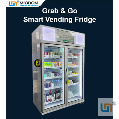 Distributeur automatique intelligent végétal de réfrigérateur de lait d'oeufs avec la porte ouverte