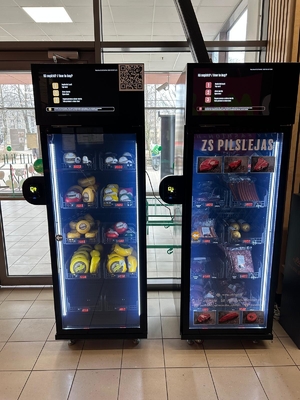 Un kit de conversion de machine à vendre pour réfrigérateurs standard avec lecteur de cartes